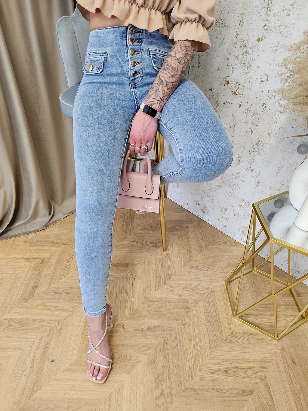 REDRESS JASNE Z GUZIKAMI - obrazek 4