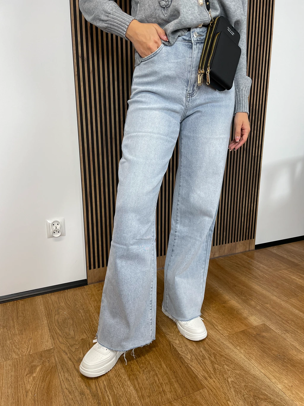 Spodnie damskie SZWEDY jasny jeans