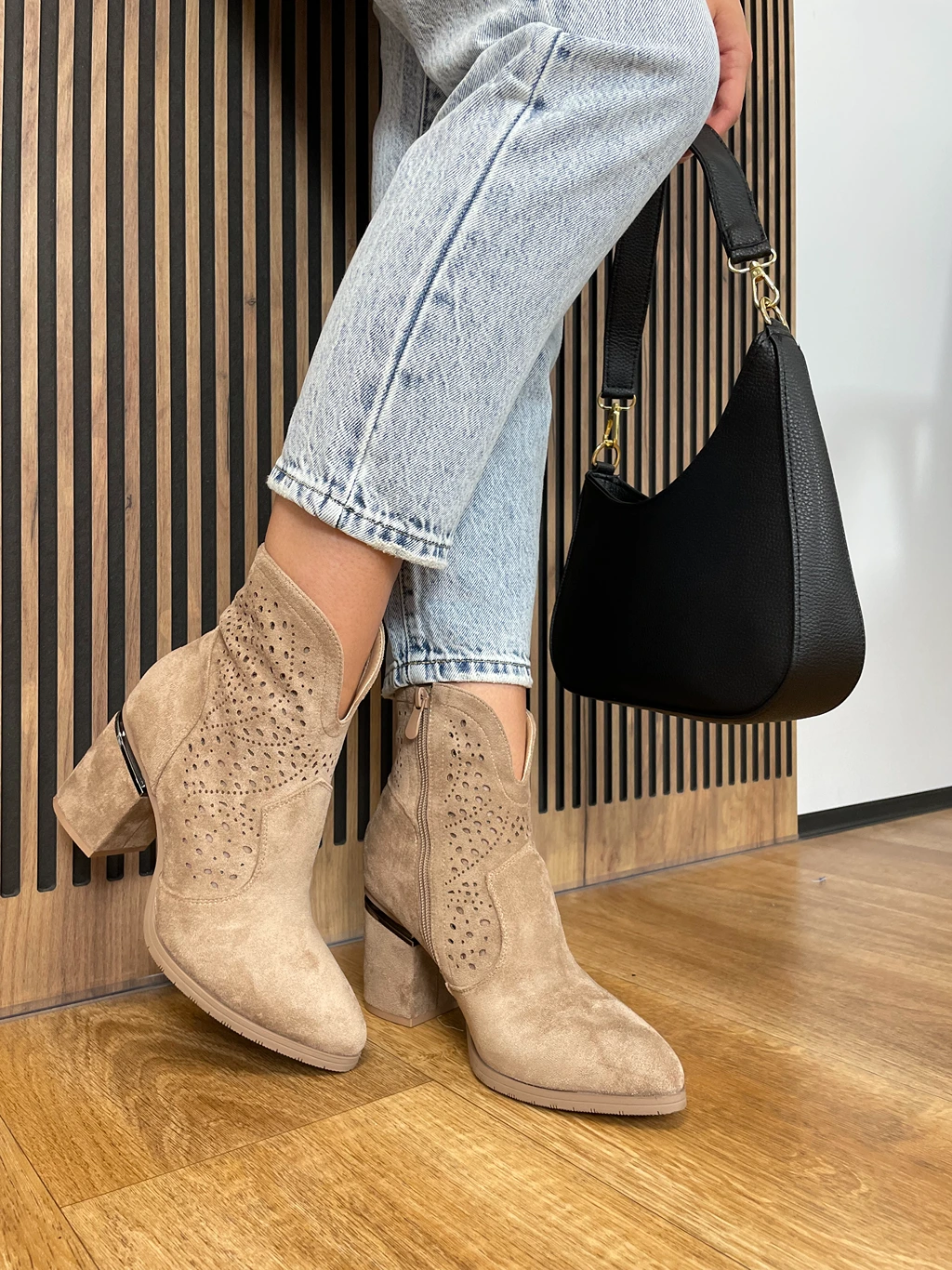 BUTY beżowe botki ażurowe