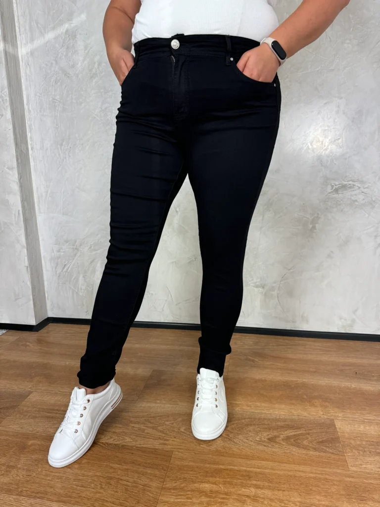 CZARNE PLUS SIZE GŁADKIE GOODIES