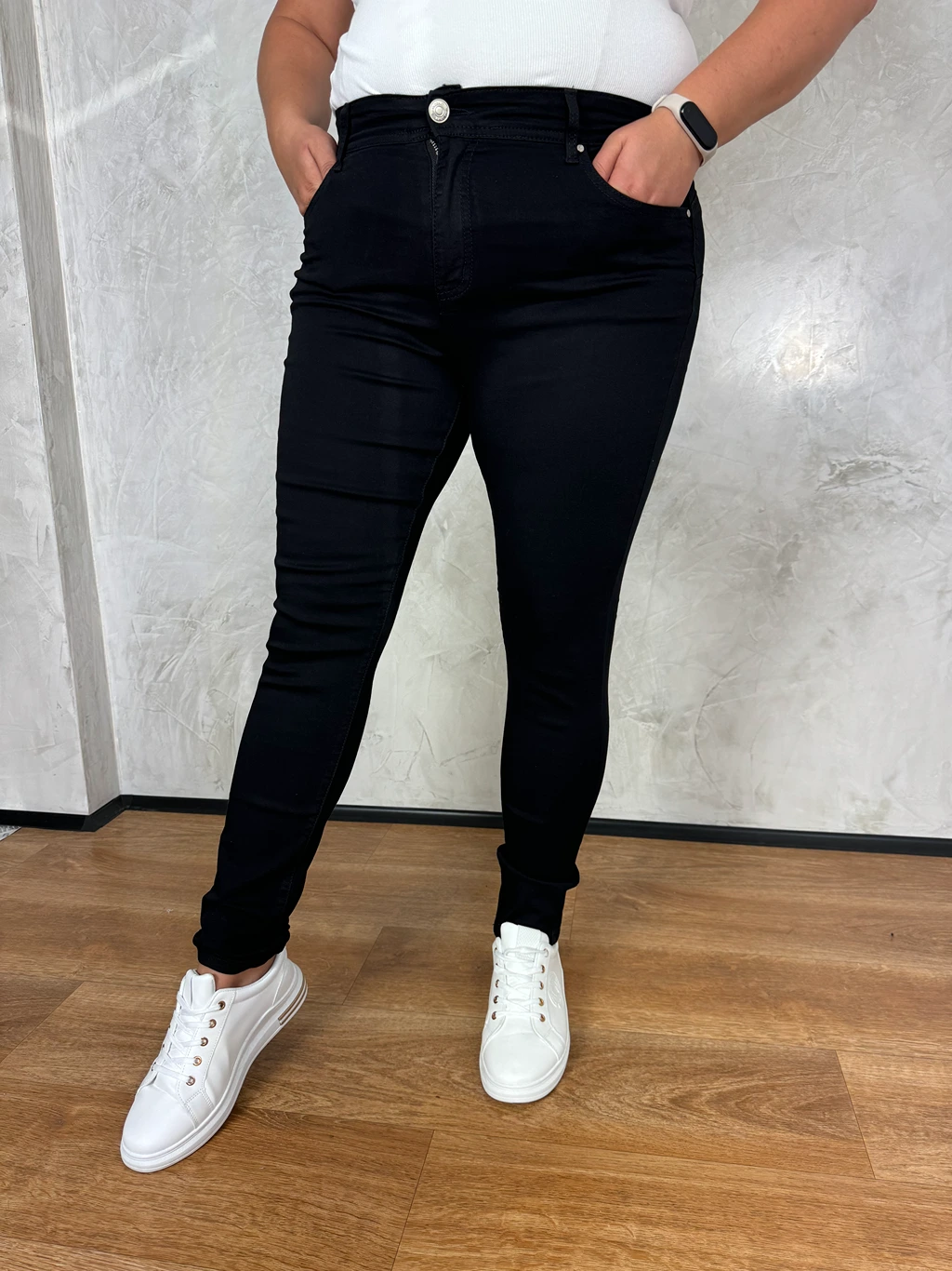 CZARNE PLUS SIZE GŁADKIE GOODIES