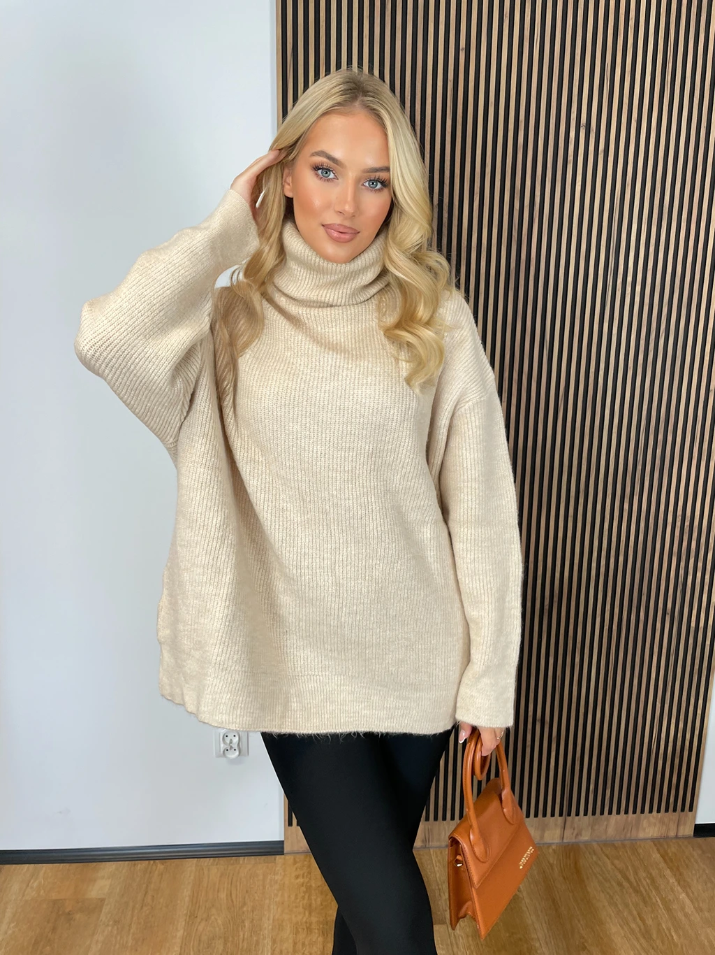 Sweter NEXT DAY długi oversize szeroki z golfem beżowy