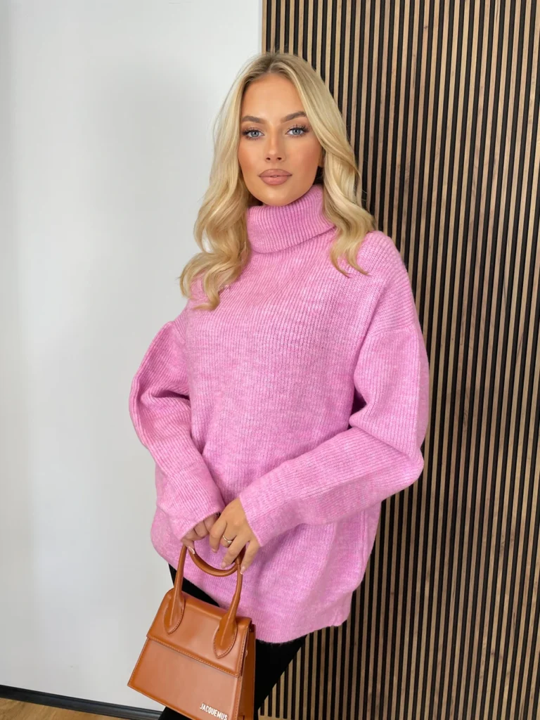 Sweter NEXT DAY długi oversize szeroki z golfem różowy