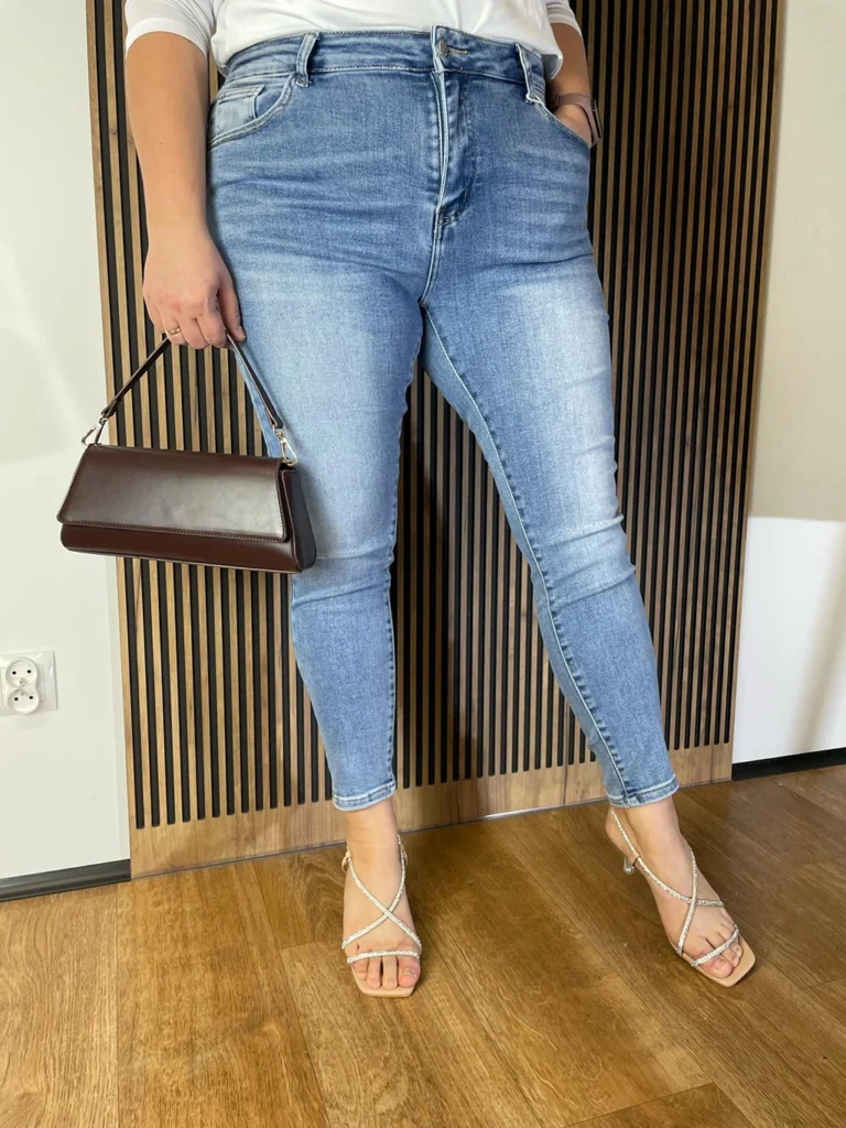 Jeansy zwężane spodnie msara PLUS SIZE, klasyczne bez dziur, niebieskie jasne