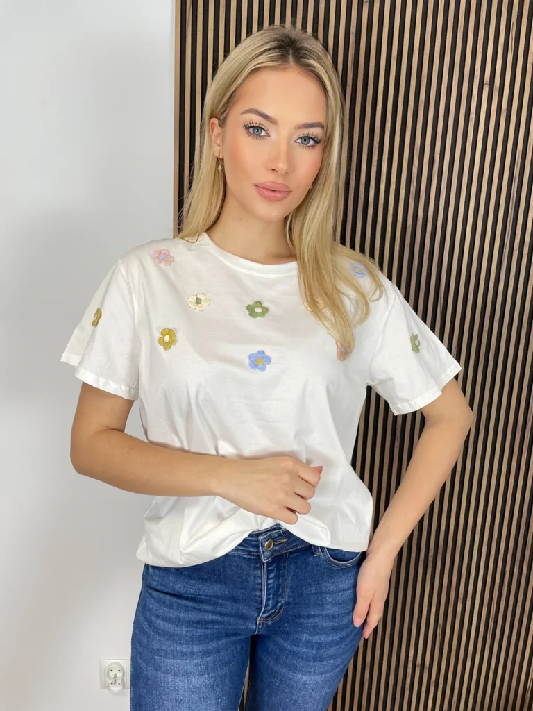 T-shirt w kwiaty biały