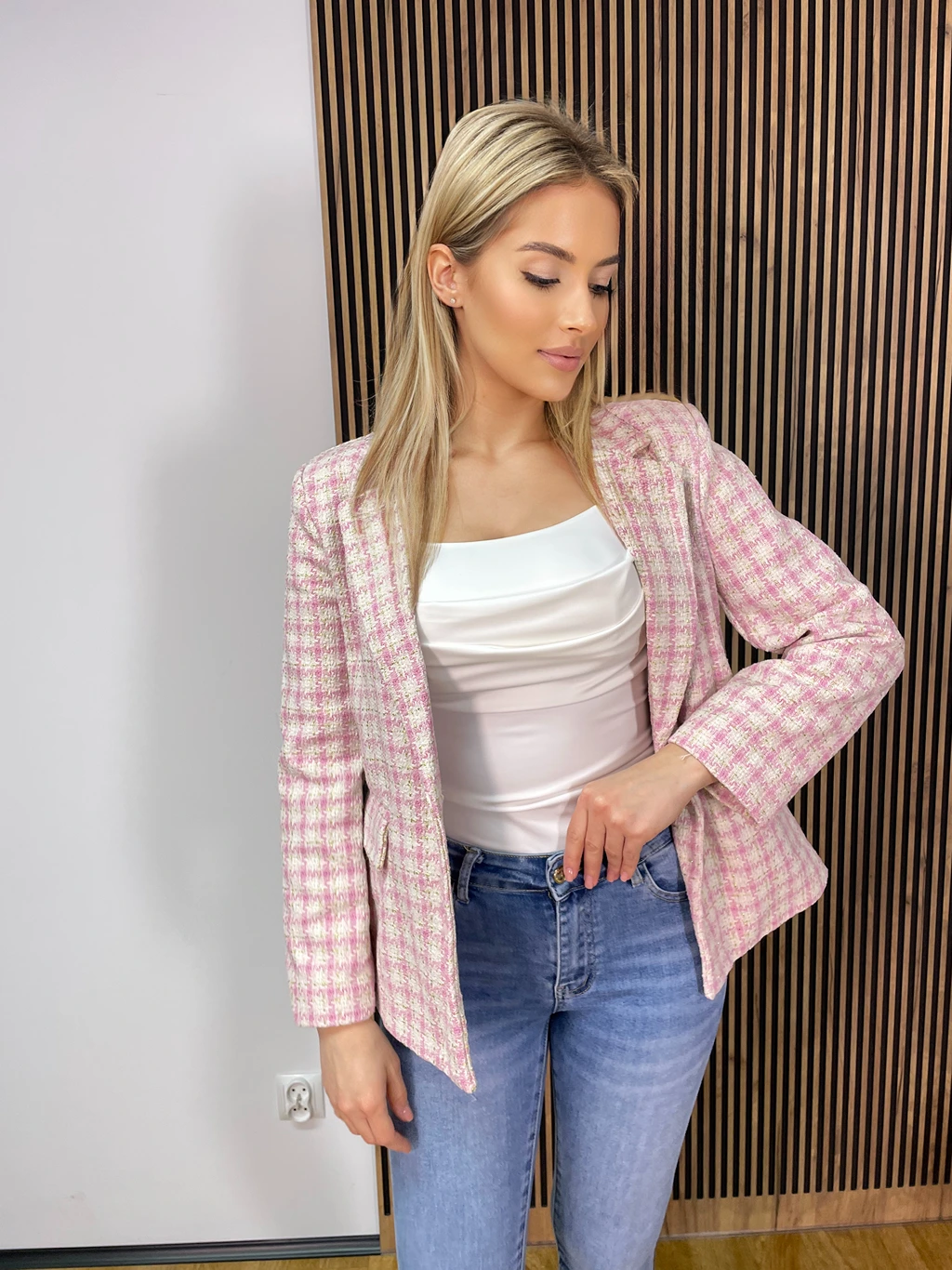 Marynarka IDEAL w kratę różowa