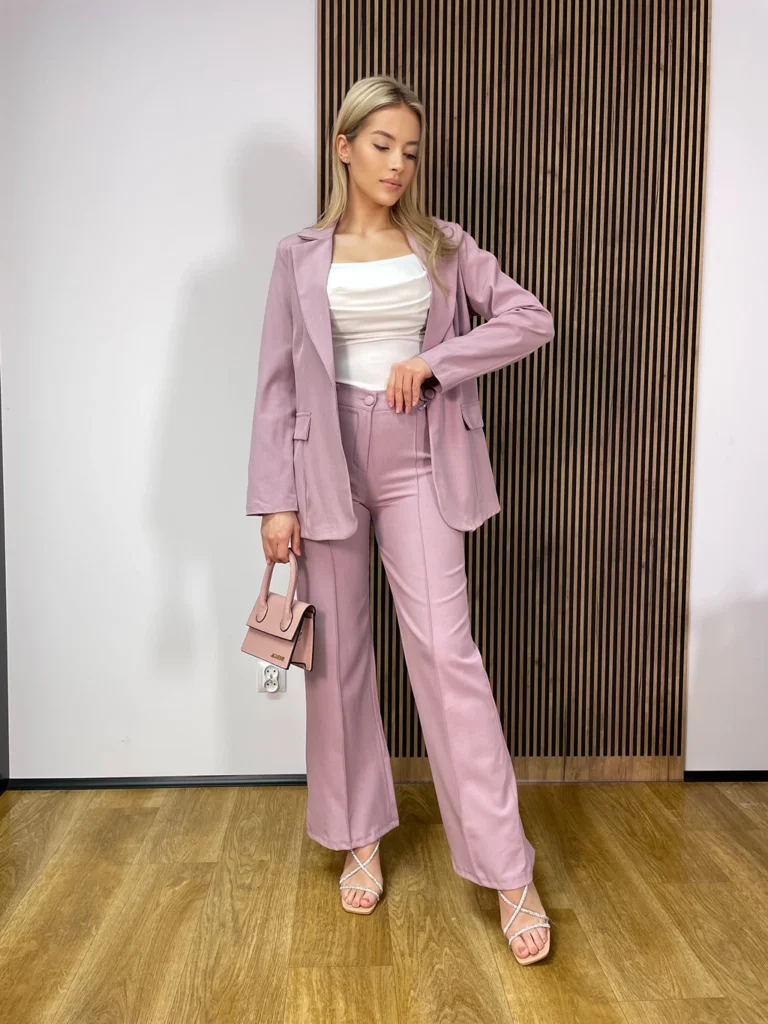 Garnitur SPRING marynarka i szerokie spodnie antyczny róż