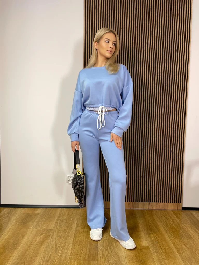 Komplet Spring bluza i szerokie spodnie, błękitny