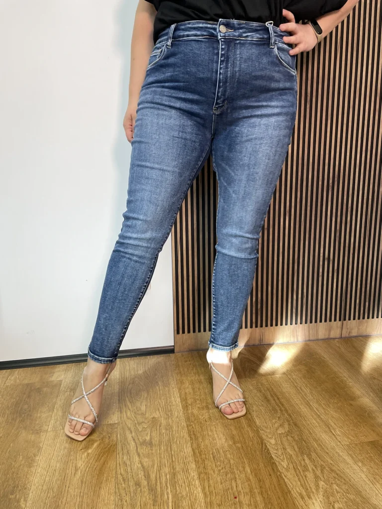 Jeansy zwężane spodnie msara PLUS SIZE, klasyczne bez dziur, niebieskie