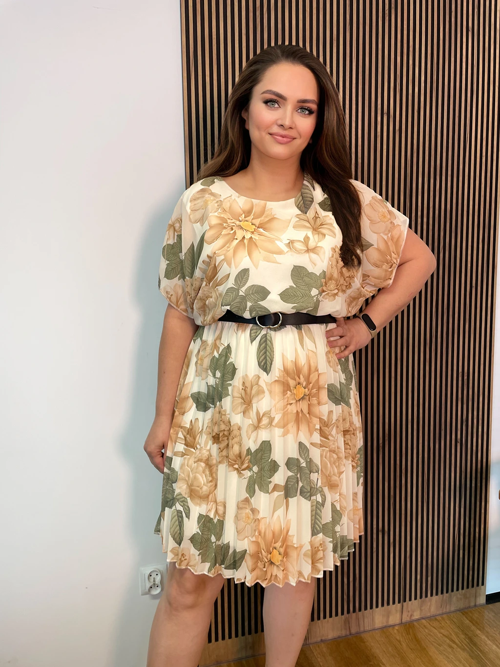 Sukienka FLOWER Spring Plus Size żółta krótka