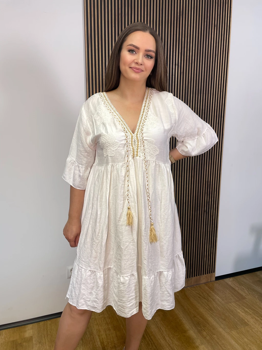 Sukienka ESPANIA PLUS SIZE z wiskozy i lnu biała