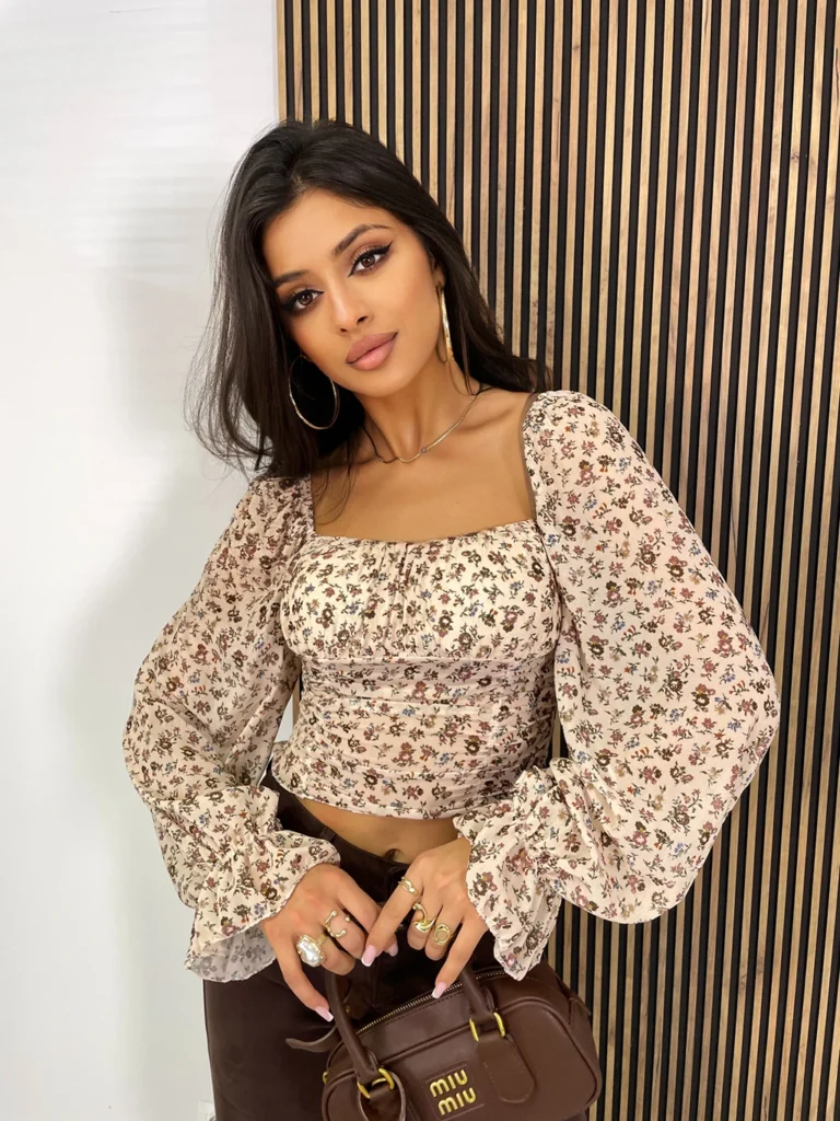 Bluzka Hiszpanka VERANO beżowa w kwiaty