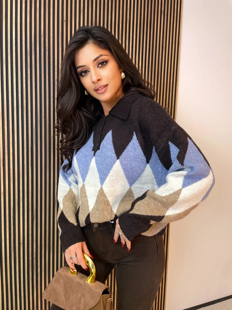 Sweterek damski w romby MIRELA niebieski