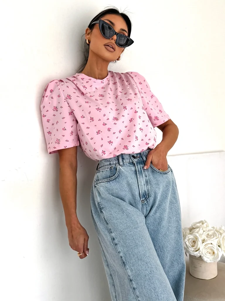T-shirt damski bawełniany SELFIE polski produkt w kwiatki różowy