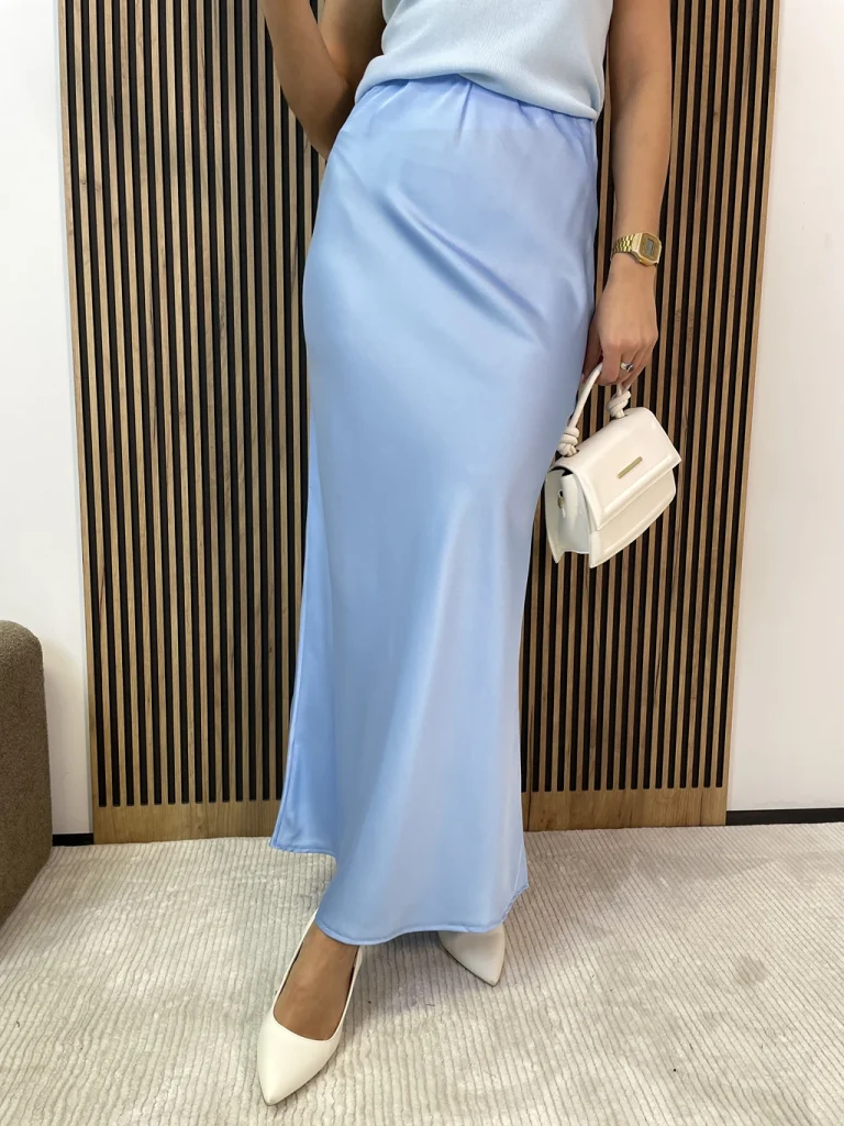 Spódnica ala satynowa midi błękitna KORA