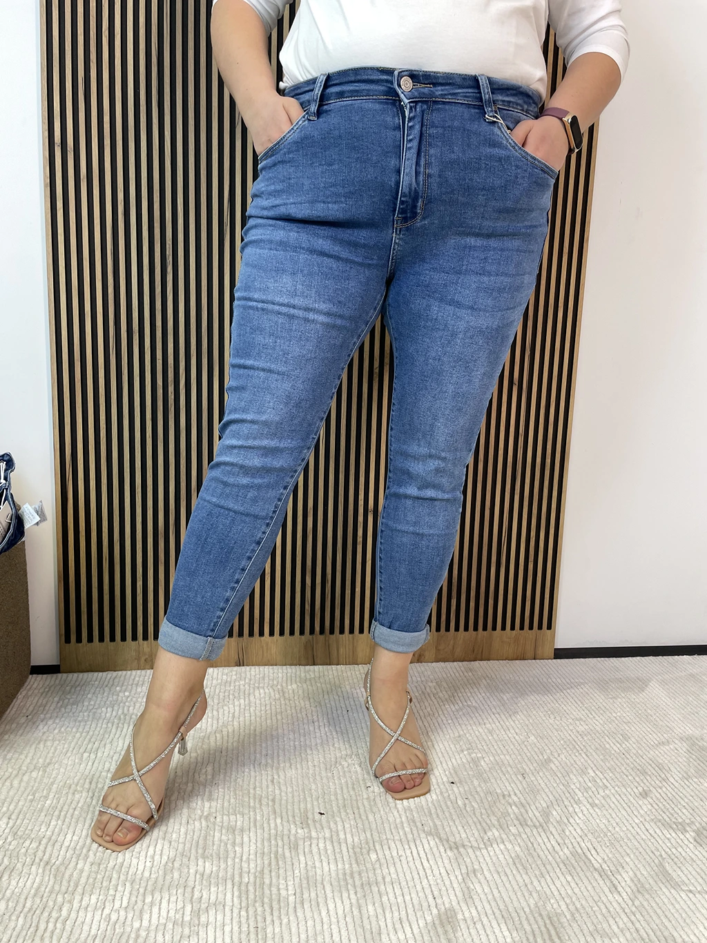 Spodnie damskie PLUS SIZE REDSEVENTY ciemniejsze niebieskie, klasyczne