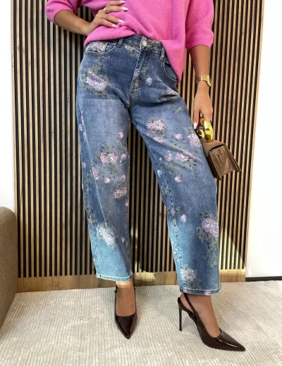 Spodnie damskie mom fit TRANG niebieskie w kwiaty