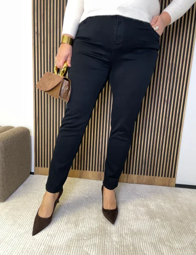 Spodnie damskie PLUS SIZE czarne gładkie