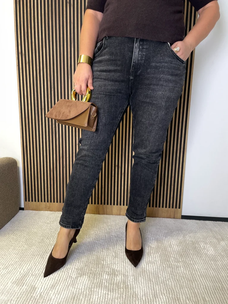 Spodnie damskie PLUS SIZE mom fit MSARA ciemne szare